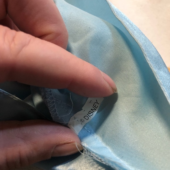 Vintage 6.5” mini Disney Cinderella & Snow White Dolls - Picture 7 of 9